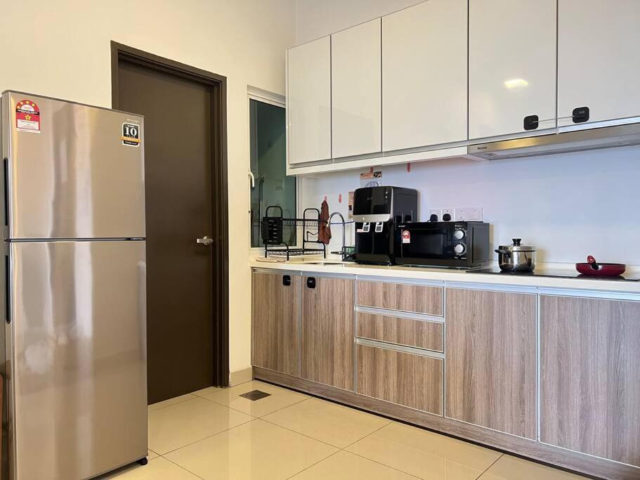G 1 - Center Majestic 2r2b Pangsapuri Ipoh